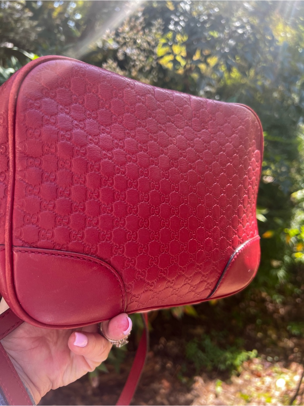 GUCCI Red Leather Microguccissima Bree Crossbody Bag - Picture 5 of 17
